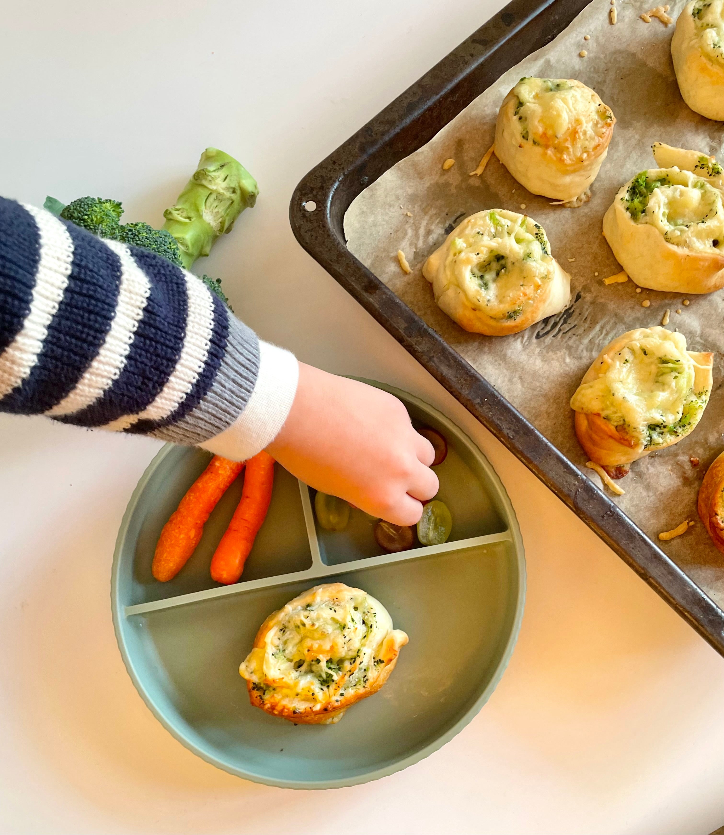 Pizzabullar med broccoli och ost 