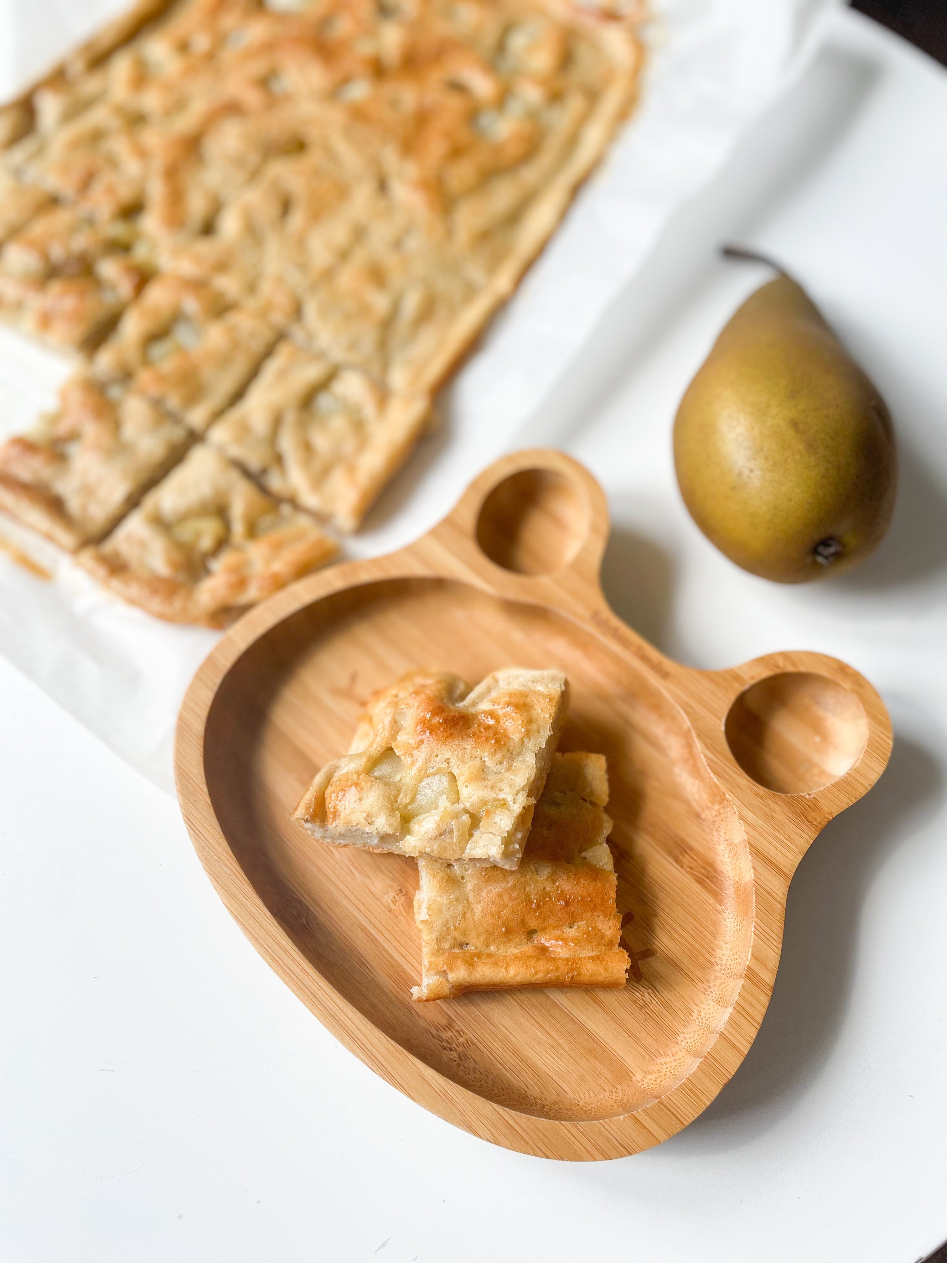 Pannkaksrutor med smörstekta päron