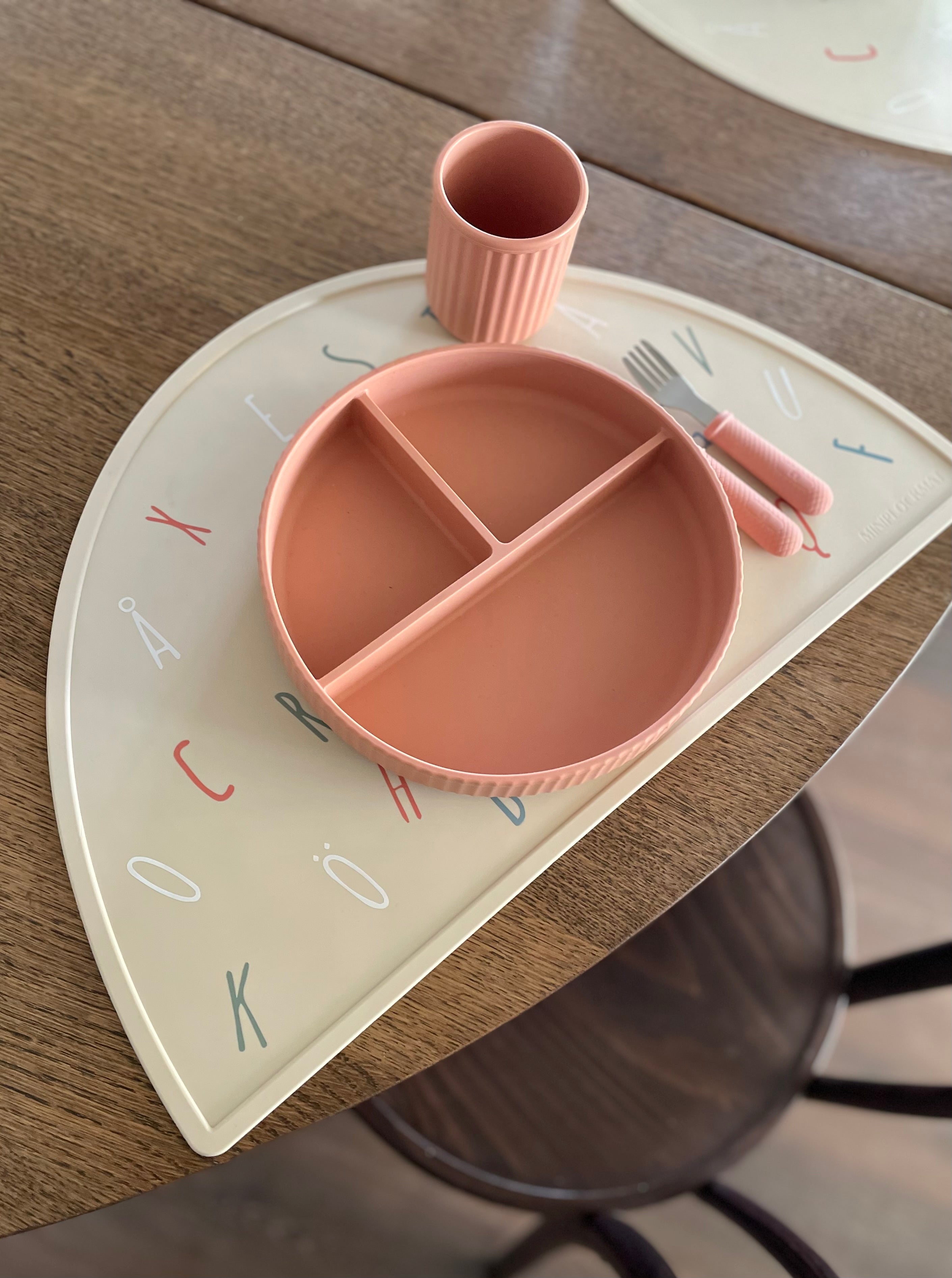 Skötselråd för produkter i silikon – så rengör du dem och får dem att hålla längre.